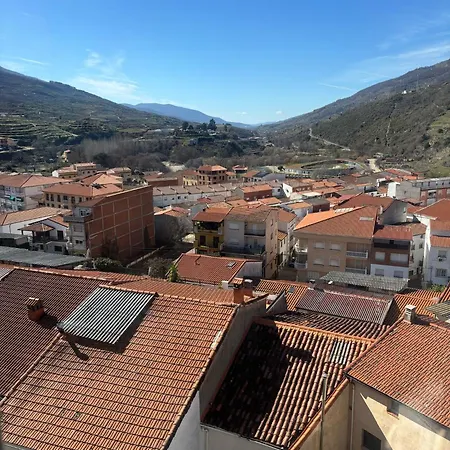 La Ventana Del Valle Del Jerte * Cabezuela Del Valle